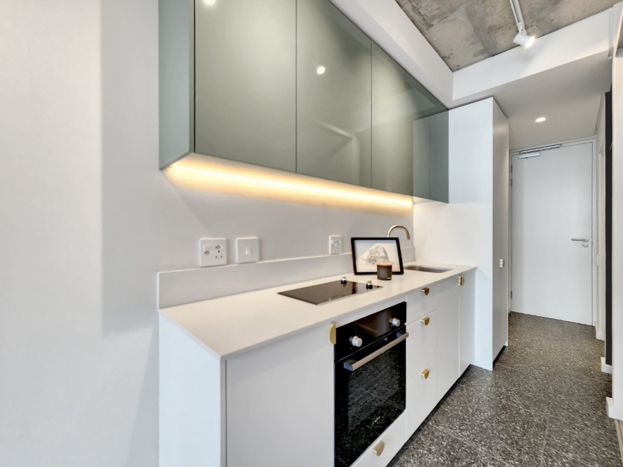 1 Bedroom Property for Sale in Sea Point Western Cape